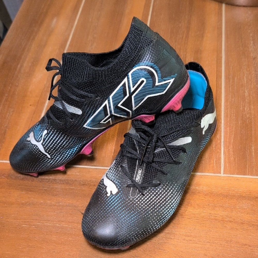 Puma Future 7 Match FG/AG soccer cleats.